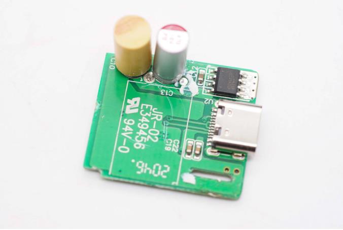 1621218631296769.jpg 42.jpg