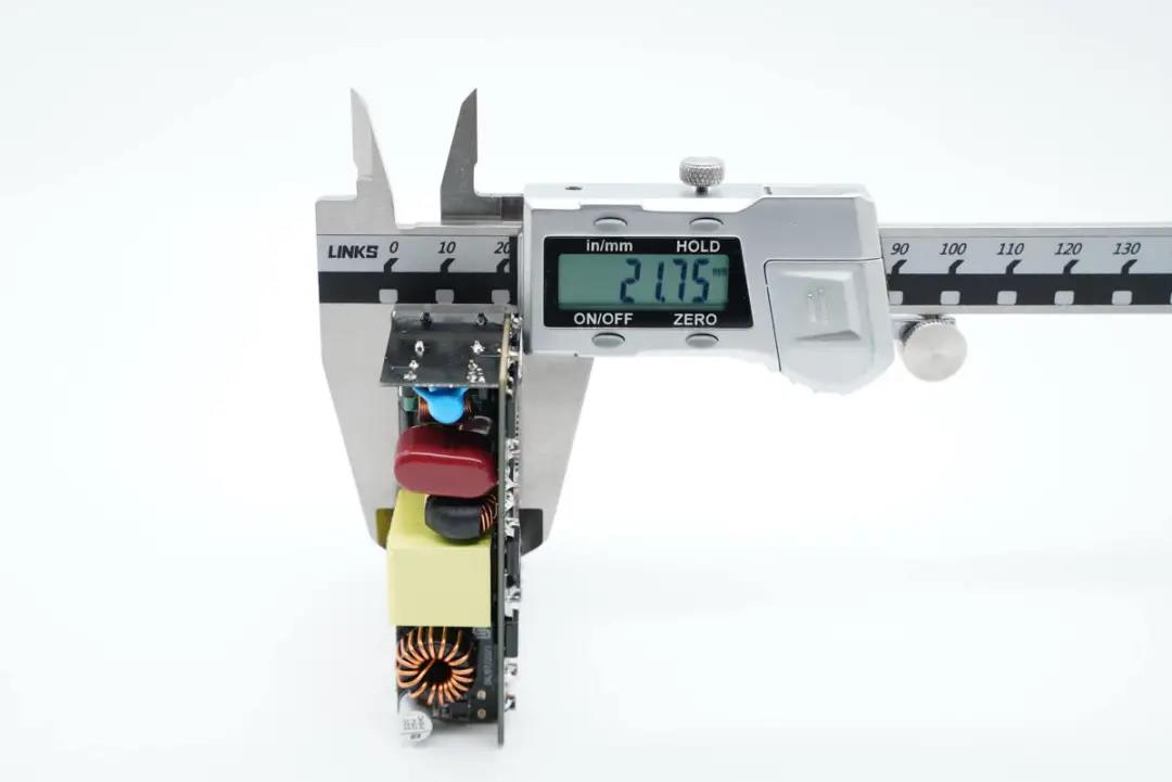 1630896772356797.jpg 5.jpg