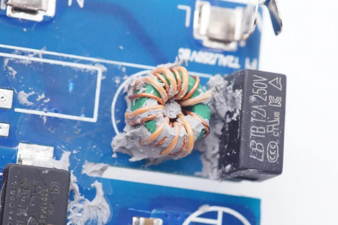 1634803907868479.jpg 26.jpg