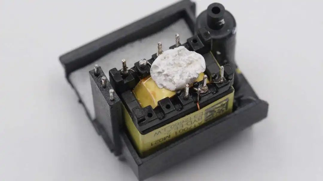 1648862285145756.jpg 33.jpg