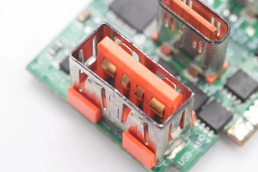 1657265930651723.jpg 60.jpg