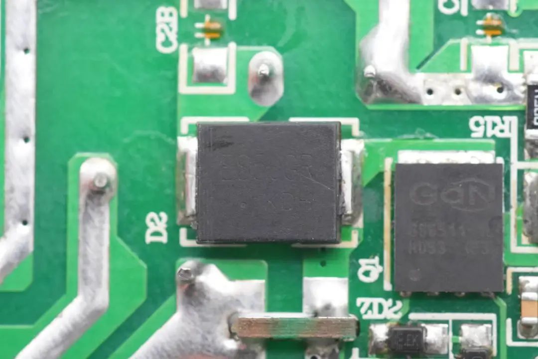 1657951098704482.jpg 49.jpg