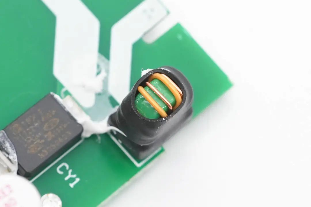 1658731174605742.jpg 32.jpg