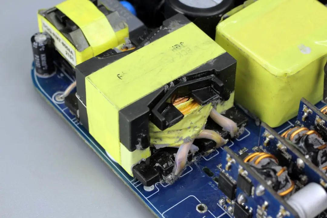 1658901303795863.jpg 58.jpg