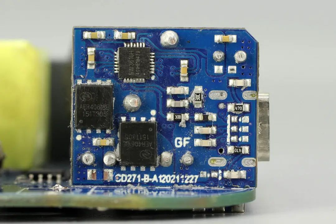 1658901788702978.jpg 72.jpg